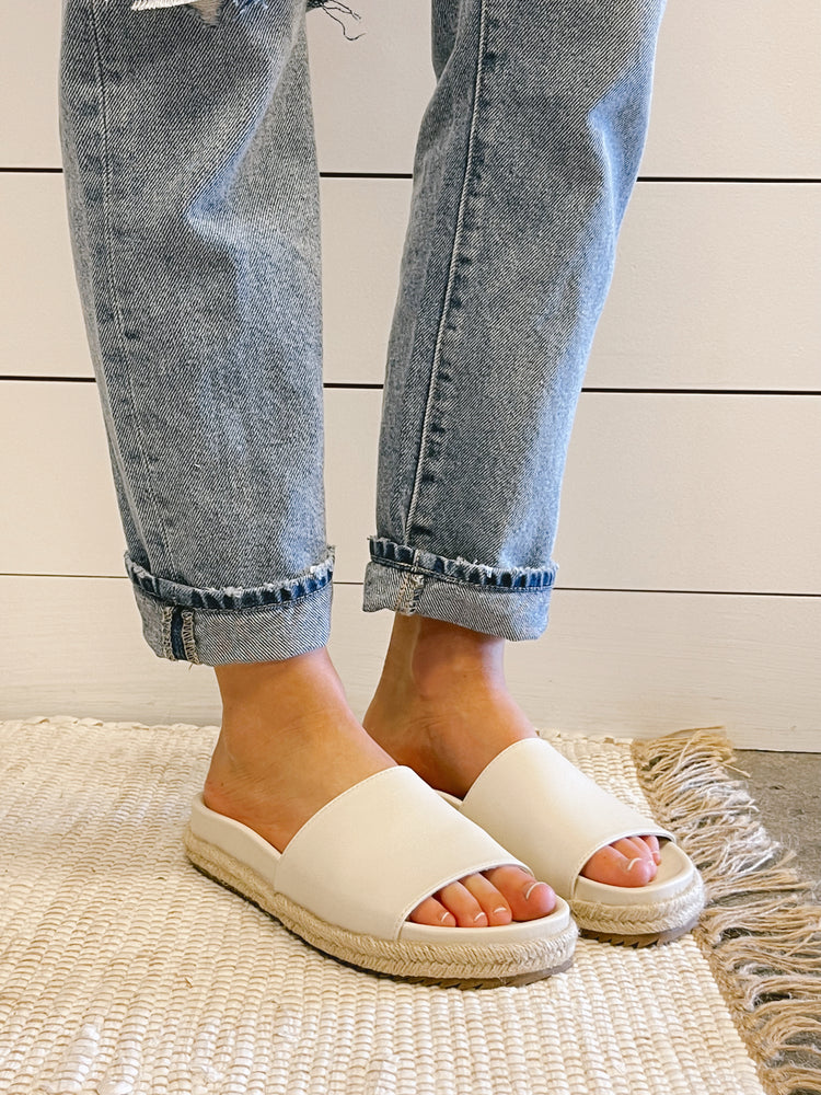 Shu Shop Crisanta Slide Sandal | Bone