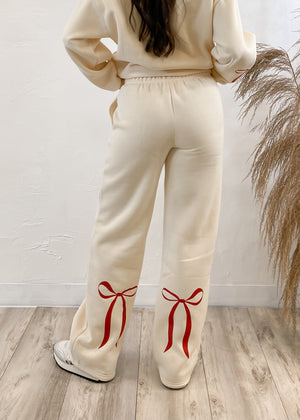 Cutest In Bows Wide Leg Sweatpant | Cream