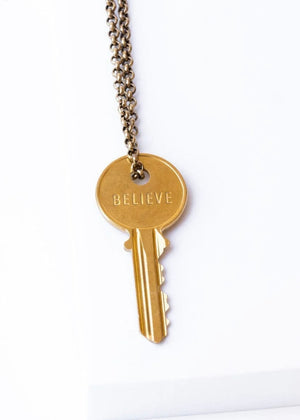 The Giving Keys Classic Key Chain Necklace | Gold